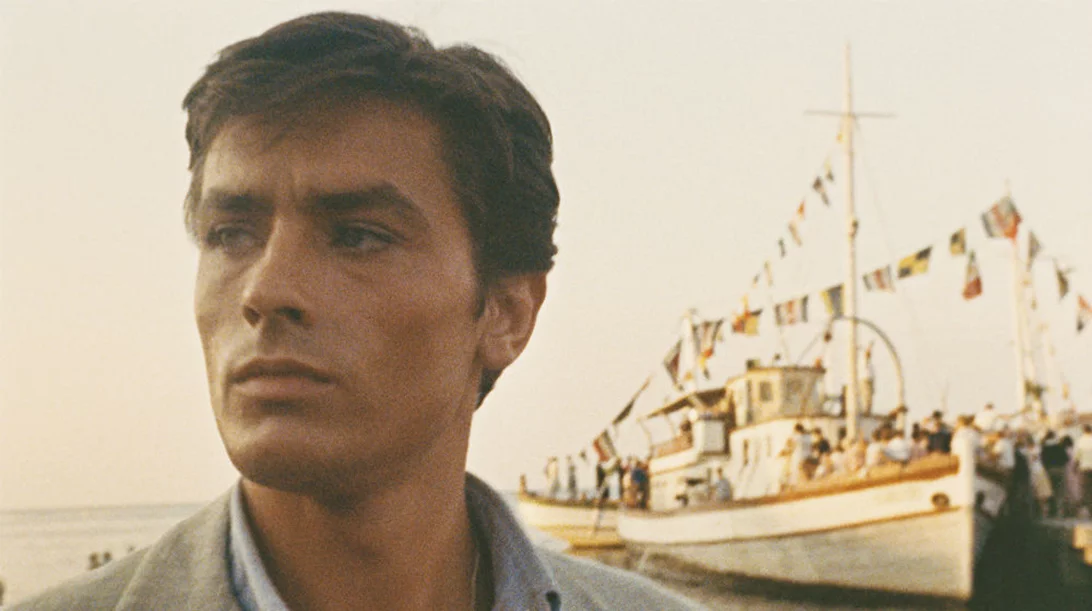 "Γυμνοί στον Ήλιο": Ξανά στην μεγάλη οθόνη προς τιμή του Αλέν Ντελόν