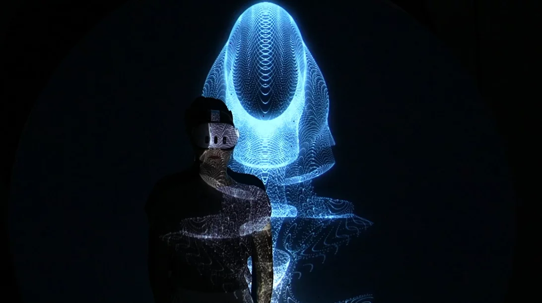 Ο χορός "φλερτάρει" με την τεχνολογία και ψάχνει τον επαναπροσδιορισμό μέσα από το βλέμμα του απέναντι μέσα από τρεις νέες παραστάσεις