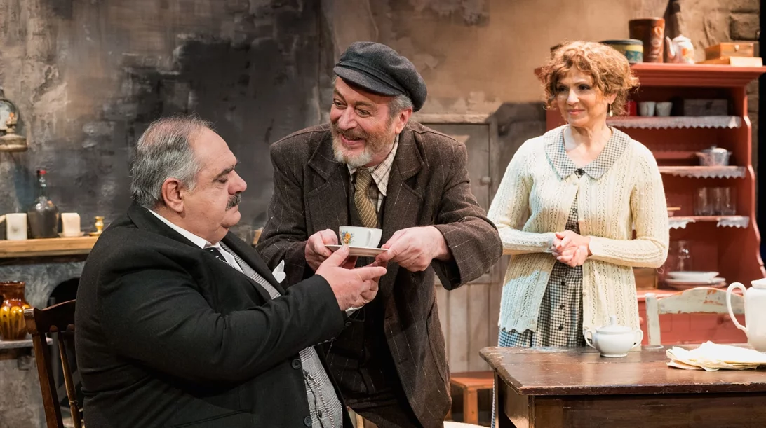 Ο Γρηγόρης Βαλτινός επιστρέφει με το "Da"