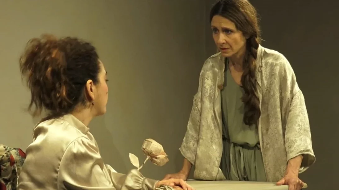 "Μήπως υπάρχει κάτι που δεν είδες;": Παράσταση σε φούρνο