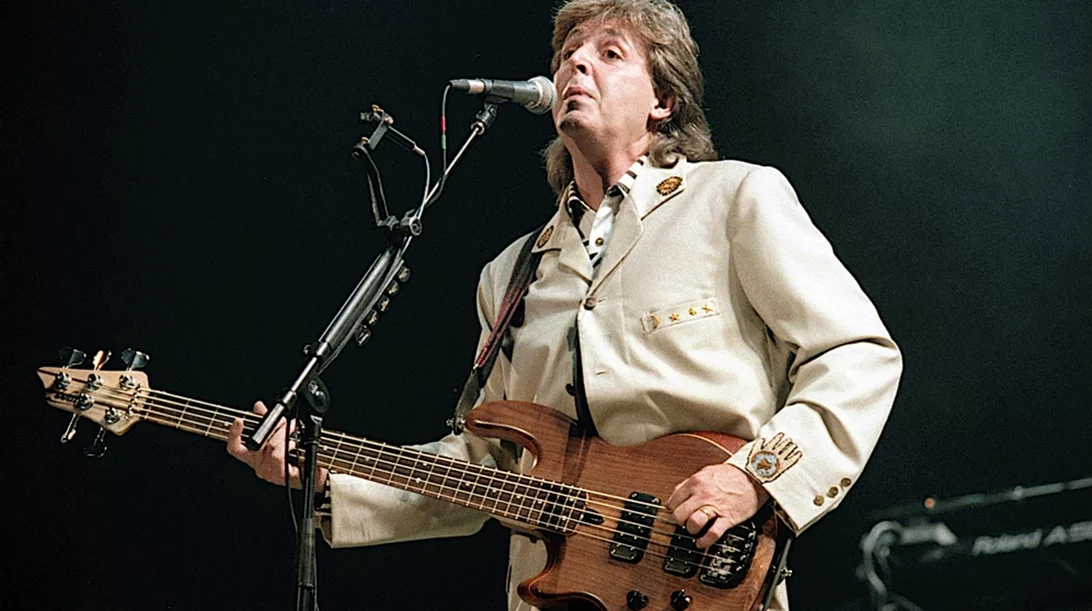 "Golden Slumbers": Ο Πολ ΜακΚάρτνεϊ παίζει στη Νέα Υόρκη κι εγώ ακούω τη σετ λίστ της βραδιάς και τον ακολουθώ