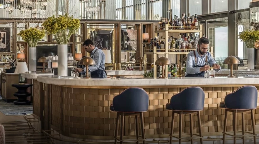 Fine drinking α λα γαλλικά στο 'Avra'