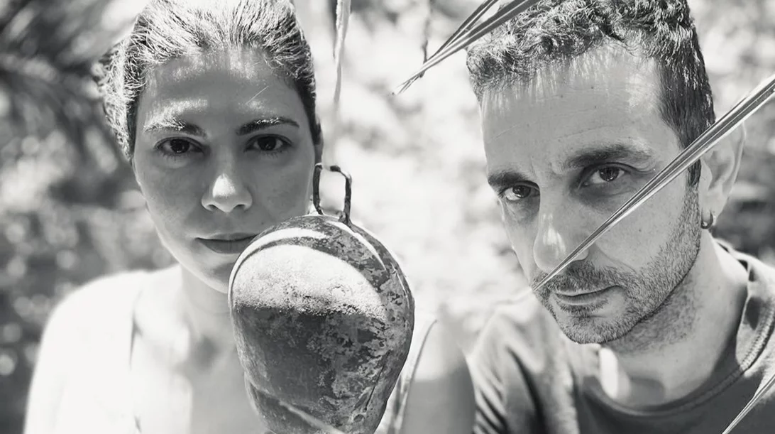 "Κουρά": Μια παράσταση των Θοδωρή Γκόνη και Γλυκερίας Μπασδέκη