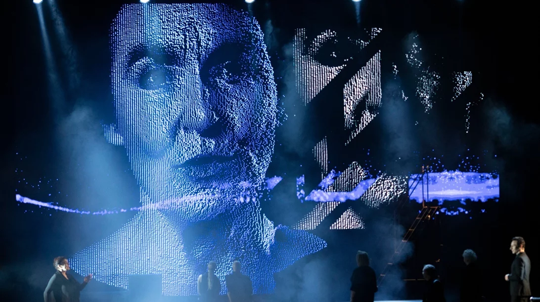 "Όμορφη Πόλη - 100 χρόνια Μίκης Θεοδωράκης": Επιπλέον παράσταση για τη φαντασμαγορική μουσικοθεατρική παραγωγή στο Παλλάς