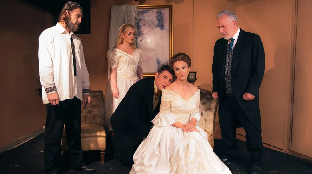 "Ο βυσσινόκηπος": Η Μαίρη Βιδάλη "συναντά" τον Τσέχοφ