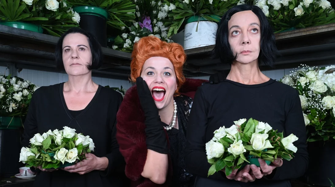 Παράταση για τις "Δούλες" με τις Δήμητρα Χατούπη, Μαρία Σαββίδου και Μαρία Νίκα