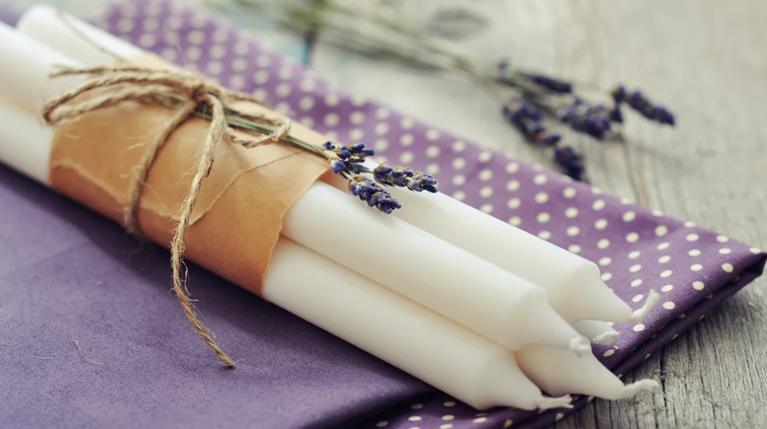 Φέτος αγοράζουμε λαμπάδες για καλό σκοπό!