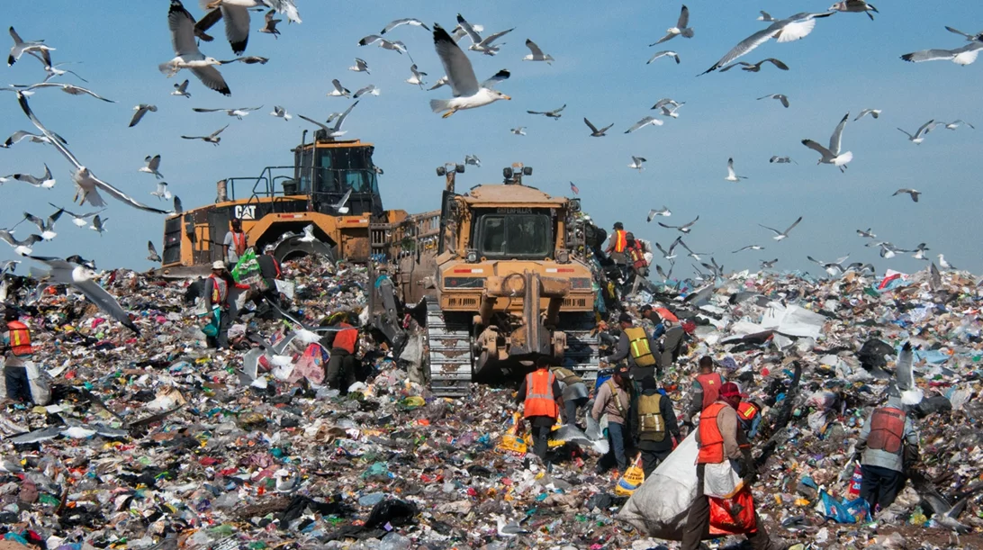 Μια Γαλλίδα πολιτικός φωτογραφίζει την ευθραυστότητα του κόσμου