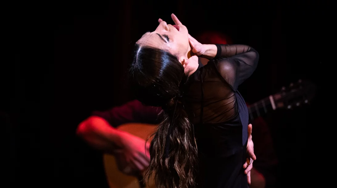 ANDÁMOSIS: Η Ισπανία συναντά την Ελλάδα με επίκεντρο τη γυναίκα