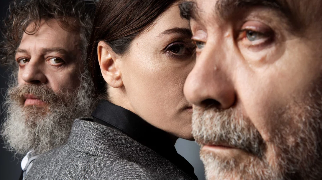 Το Θέατρο Τέχνης ξεκινά τη σεζόν με τρεις επαναλήψεις