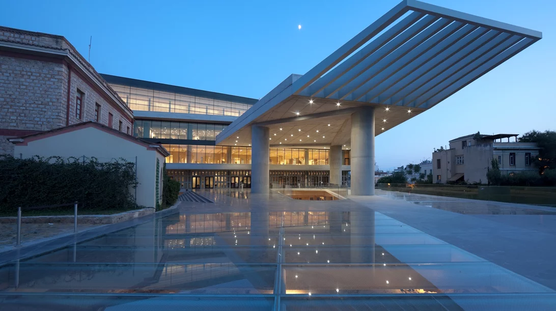 Το Μουσείο Ακρόπολης σβήνει 14 κεράκια