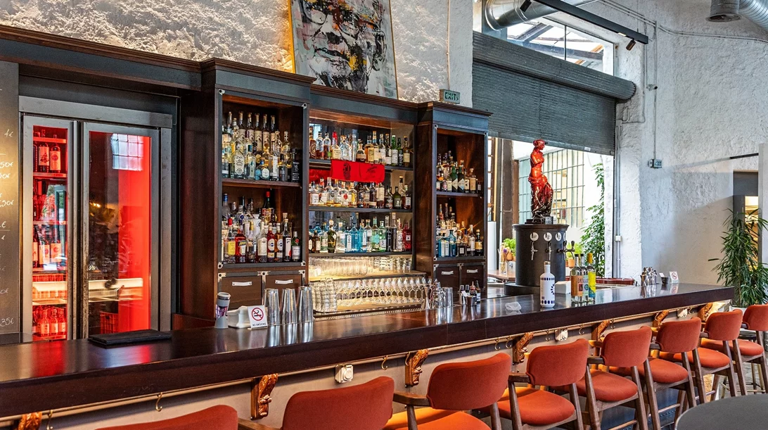 Το "Line" δε βρίσκεται τυχαία στα 50 καλύτερα μπαρ του κόσμου