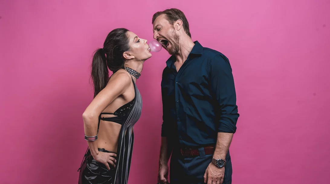 Το "Τζένη Καρέζη" μυρίζει "Οινόπνευμα"