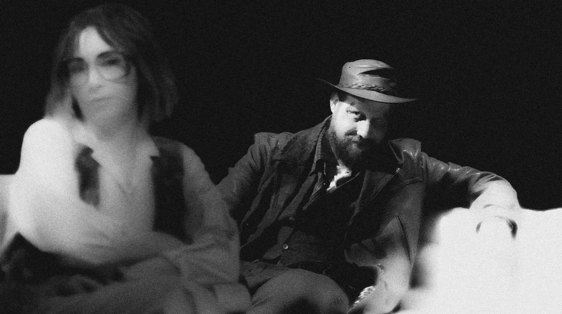 Το σύμπαν του Φράνσις Σκοτ Φιτζέραλντ ζωντανεύει στο θέατρο Rabbithole