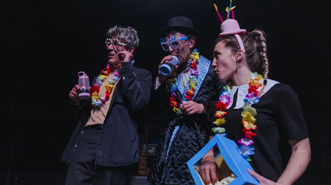 Νέες φωτογραφίες από το "Garamond 12" στο "Πορεία"