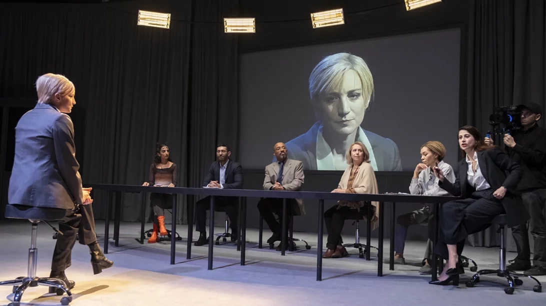 "The doctor": 11 ακόμη παραστάσεις στο Αμφι-θέατρο