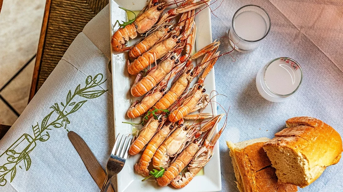 Στα αθηναϊκά ουζερί πριν την έξοδο του Πάσχα