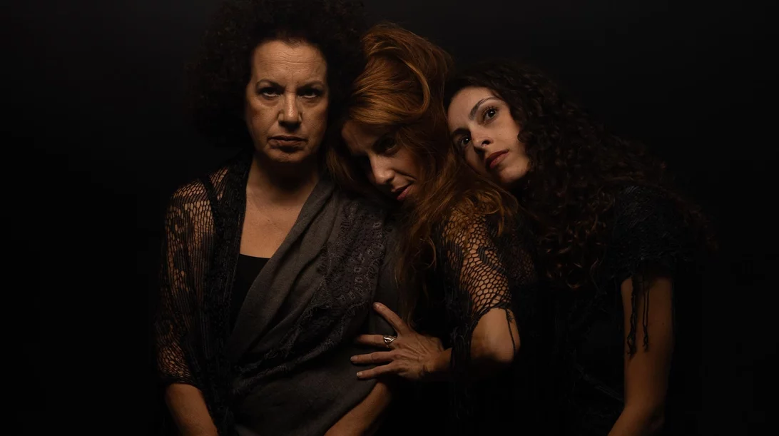 Πρώτες φωτογραφίες από τον "Ματωμένο γάμο" στο θέατρο Μοντέρνοι Καιροί