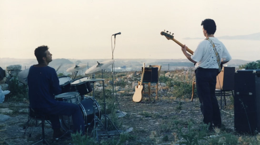 Η ιστορία του Εν Πλω, ενός ξεχασμένου ροκ συγκροτήματος