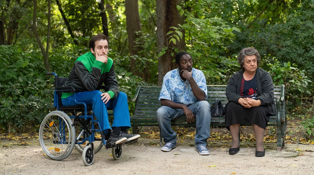 Ο Σπύρος Ιακωβίδης ρίχνει κωμικό "Black Stone" στο ελληνικό σινεμά