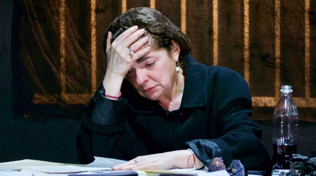 "Αθηνάς Παναγούλη, Επιτάφιος": Με ελεύθερη είσοδο έρχεται η παράσταση στο Πράξη Επτά Studio