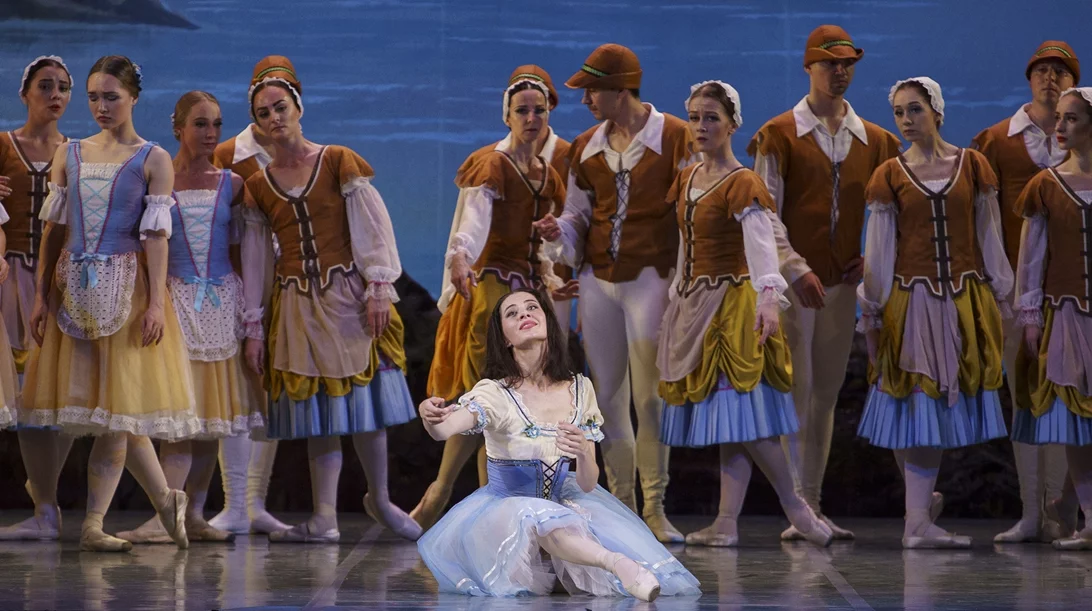 Παθιασμένη "Ζιζέλ" στις χριστουγεννιάτικες βραδιές μπαλέτου του Μεγάρου