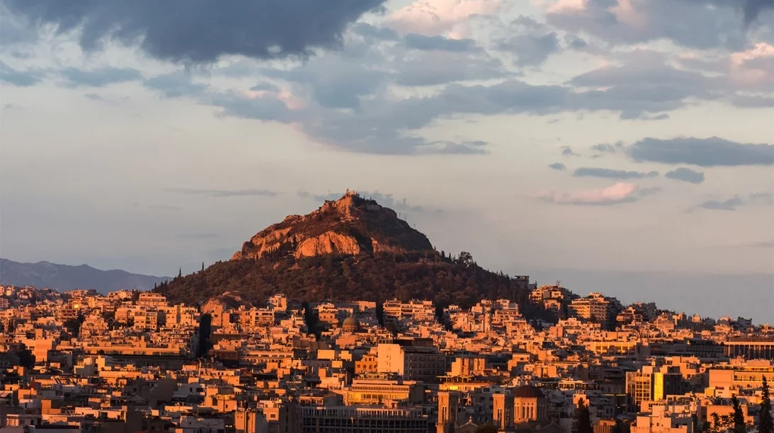 3 λόφοι με θέα την Πανσέληνο του Αυγούστου