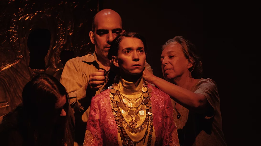 Έξι θεατρικές παραστάσεις του Εθνικού Θεάτρου κατεβάζουν αυλαία