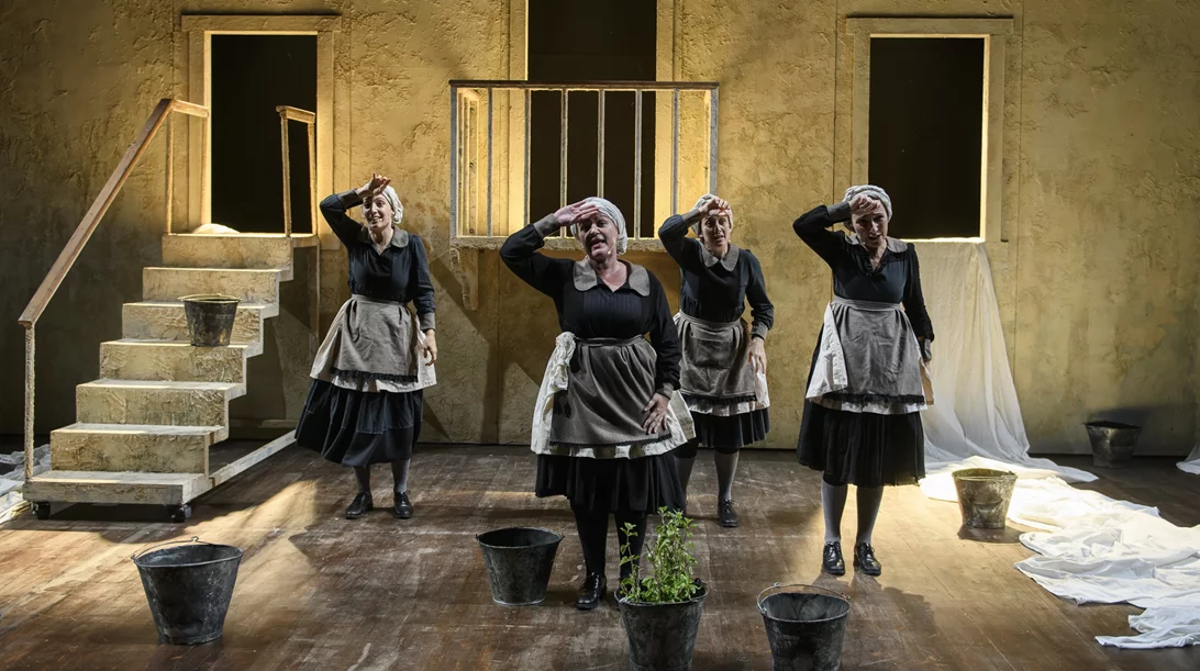 Οι "Σπυριδούλες" επιστρέφουν στο Νέο Θέατρο Κατερίνα Βασιλάκου