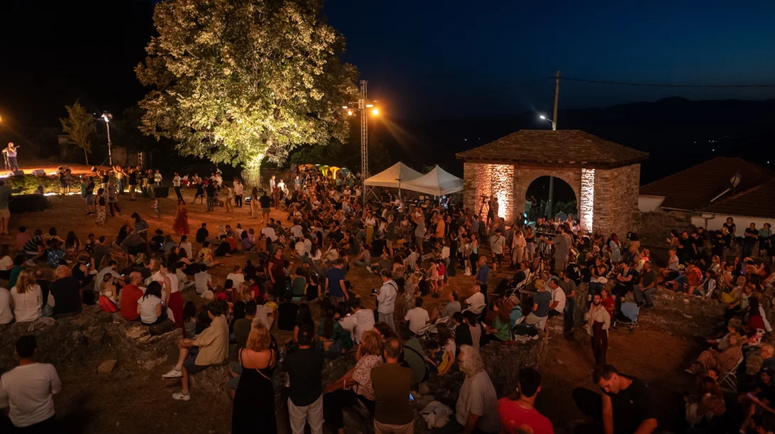 "Γιατί ‘ναι μαύρα τα βουνά ’24": Κλαρίνα, πίπιζες και νεοκρυφο-αποικιοκράτες στην Κόνιτσα