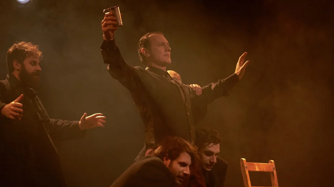 Με ποιες θεατρικές και χορευτικές παραστάσεις κλείνει το Φεστιβάλ Κολωνού αυτή την εβδομάδα;