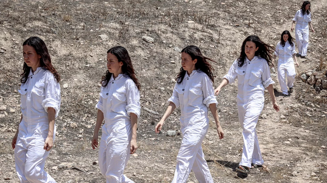 "Ζωολόγιο/Bestiario": Μια παράσταση του Ευθύμη Θέου που συνδυάζει το θέατρο με την αρχαιολογία