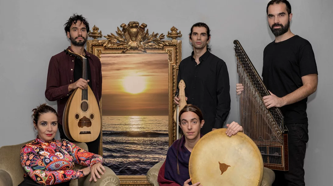 Η Φένια Παπαδόδημα αφήνει να πετάξουν μουσικά "Uccelli del mare"