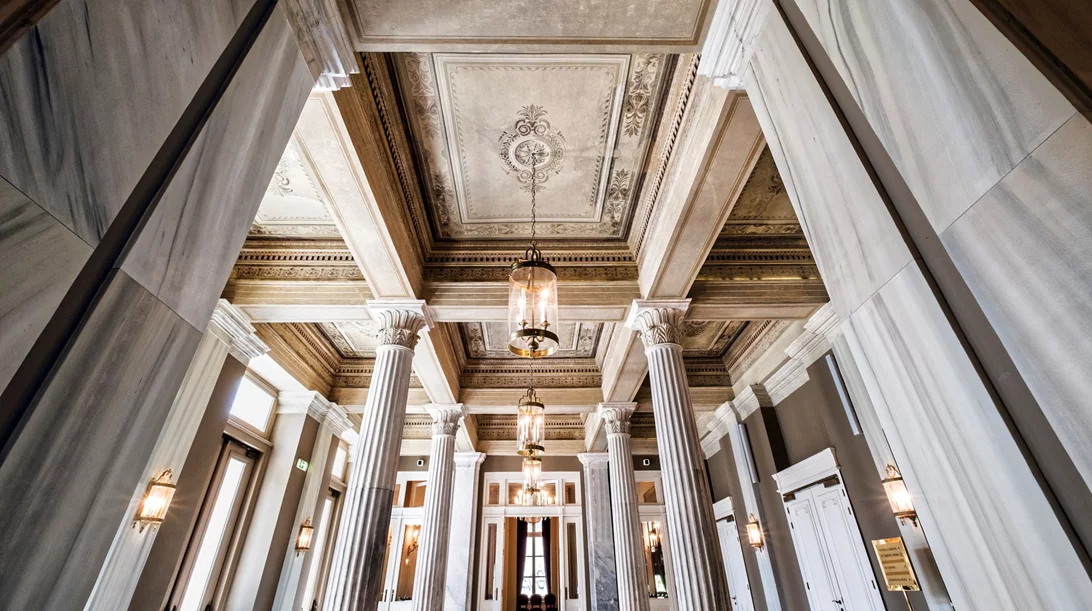 Δημοτικό Θέατρο Πειραιά: Κλείνει τα 130 του χρόνια με σπουδαίο ρεπερτόριο