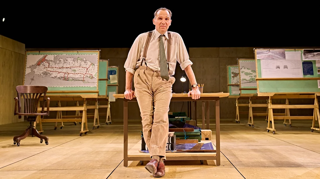 Ο Ρέιφ Φάινς σε απευθείας δορυφορική μετάδοση στο Μέγαρο Μουσικής