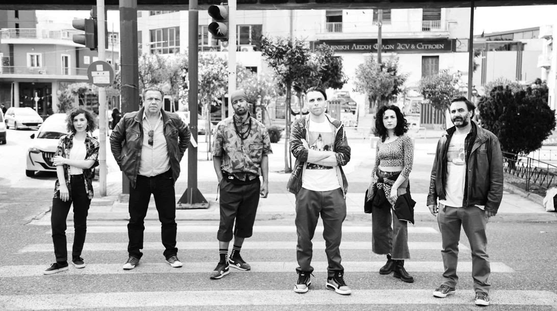 "Τσίου... η παράσταση": Το ολοκληρωμένο καστ και το επίσημο τρέιλερ