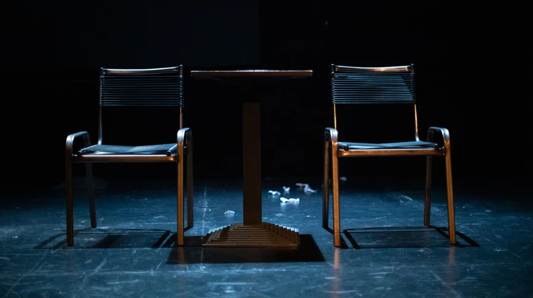 Το "Off-Off Athens" επιστρέφει για 14η χρονιά στο Επί Κολωνώ και καλεί τις νέες θεατρικές ομάδες