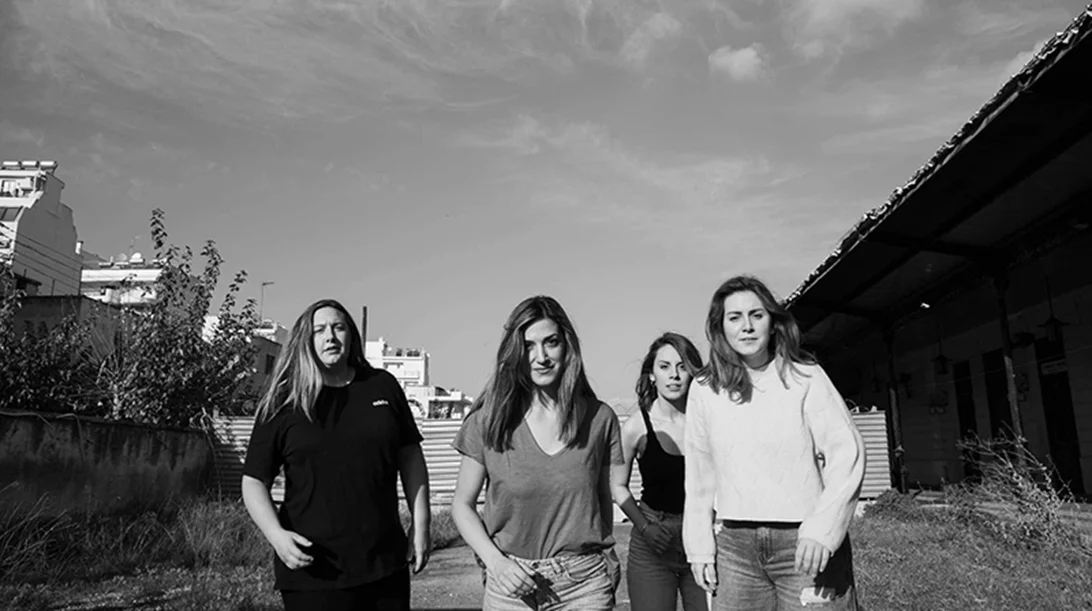 "Απόγνωση": Η νέα θεατρική ομάδα Ρέκτις μιλάει για θέματα που μάς απασχολούν