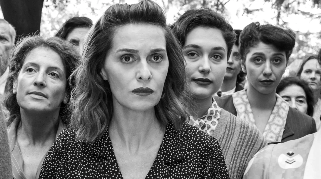 Θα γίνει η ιταλική δραμεντί "Πάντα Υπάρχει το Αύριο" το σουξέ του καλοκαιριού;