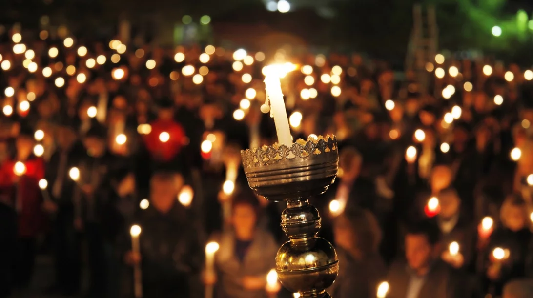 Κατάνυξη στις ομορφότερες αθηναϊκές εκκλησίες για Επιτάφιο και Ανάσταση