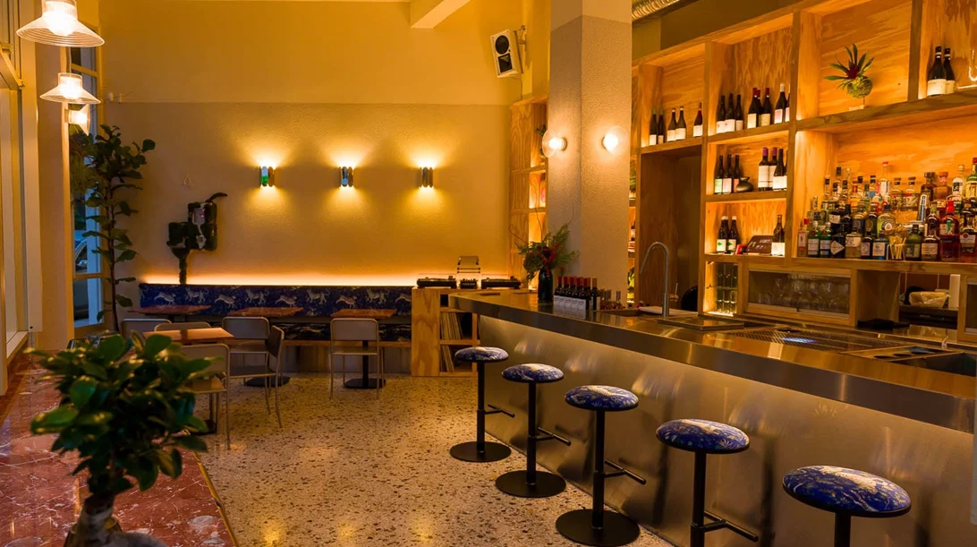 "Hotel Eternite": Μια νέα αφορμή για να βγεις στην Κυψέλη