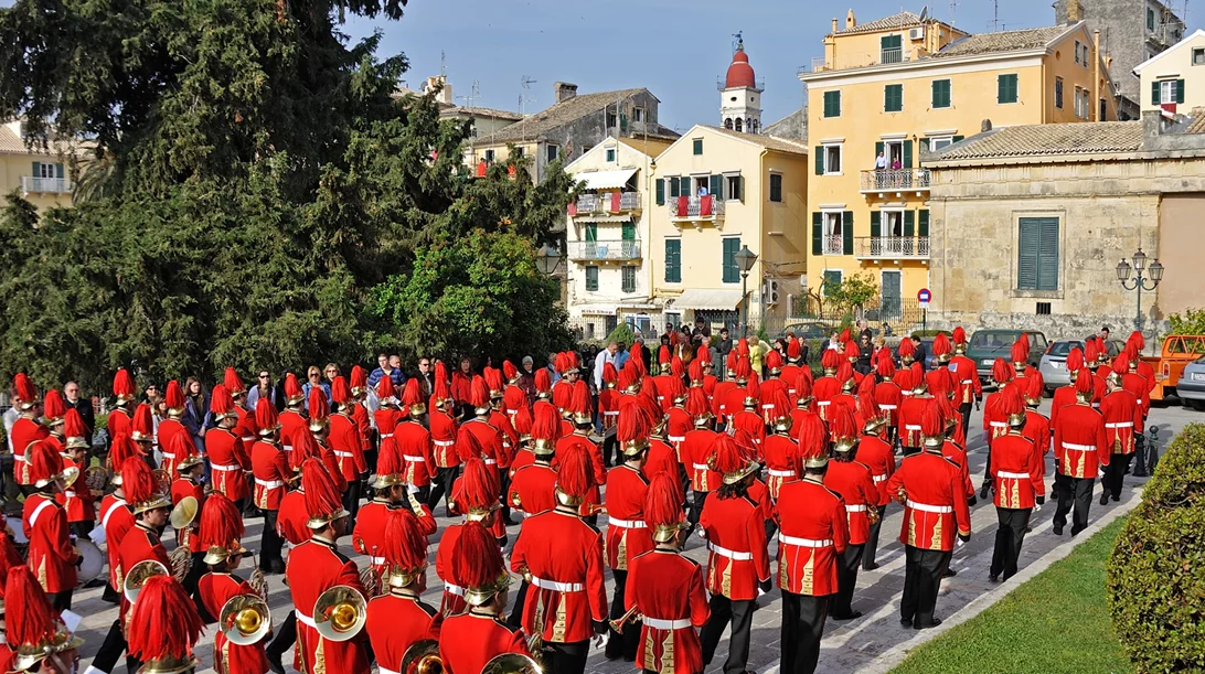 Πάσχα στην Ελλάδα: Βάλαμε σε σειρά κατάταξης τους καλύτερους προορισμούς