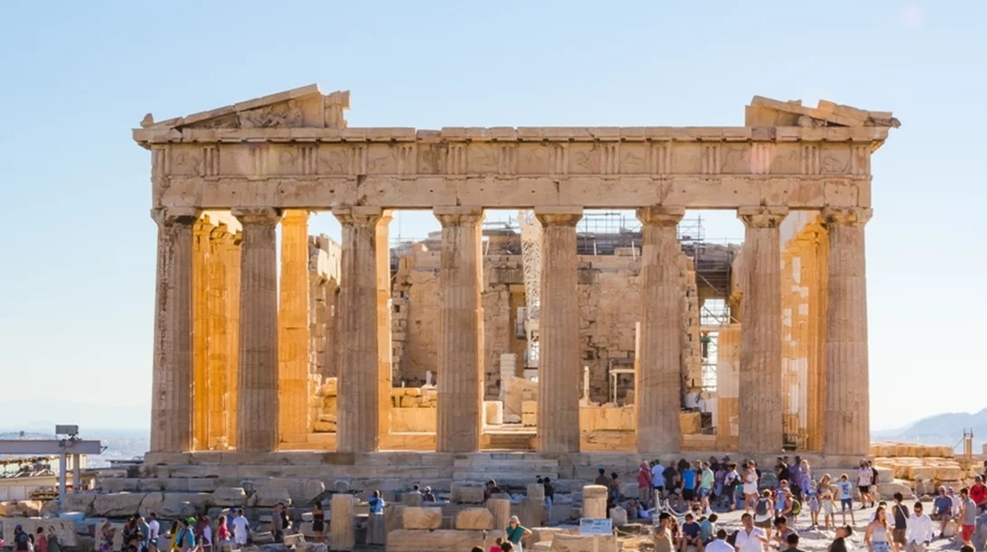 Κλειστή η Ακρόπολη για λίγες ώρες λόγω καύσωνα