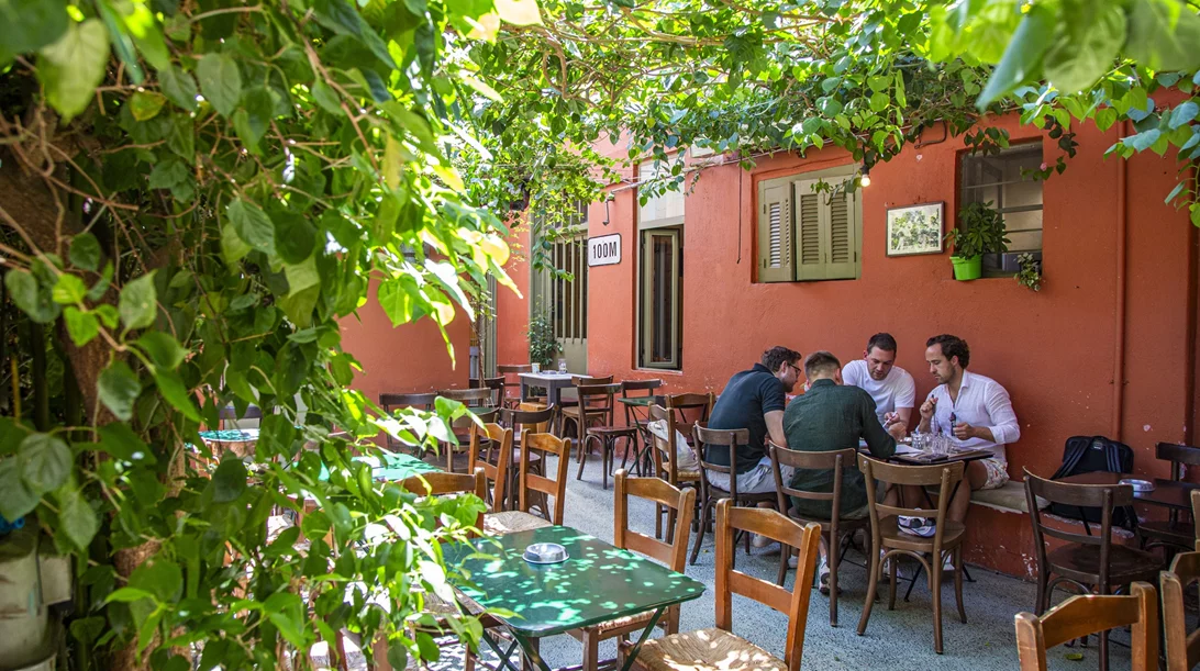 Ο Θεσσαλός παραμένει ένα μεζεδοπωλείο για μερακλήδες