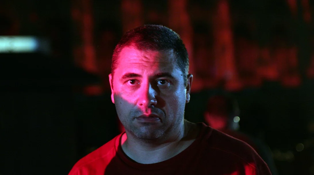 Ο Ράντου Ζούντε μιλά για τον καπιταλισμό, τις "σκατά δουλειές" και το τέλος του κόσμου