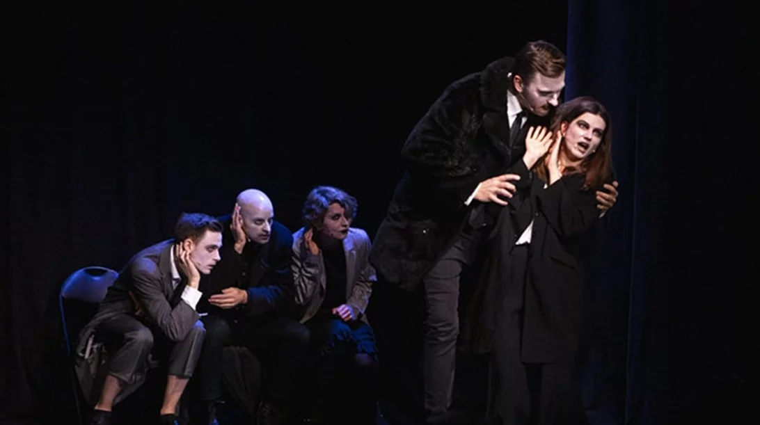 "Caligula 2.0": Μια σύγχρονη ματιά στην τυραννία στο Theatre of the No