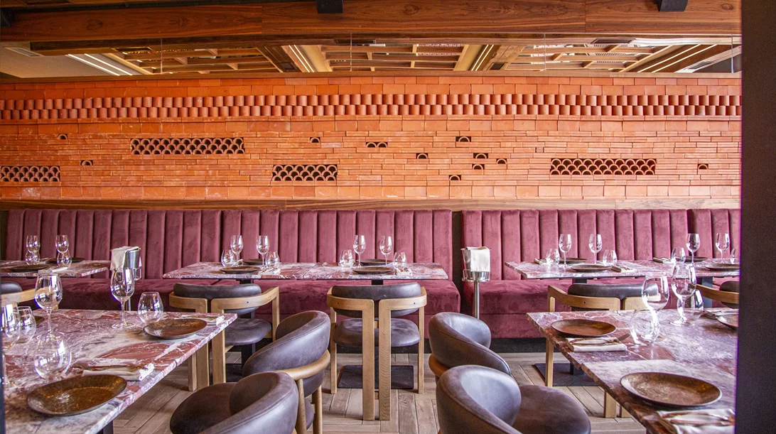 TwentyFive: Το εστιατόριο των Alec Peters & Γιώργου Τσούλη στο Μικρολίμανο