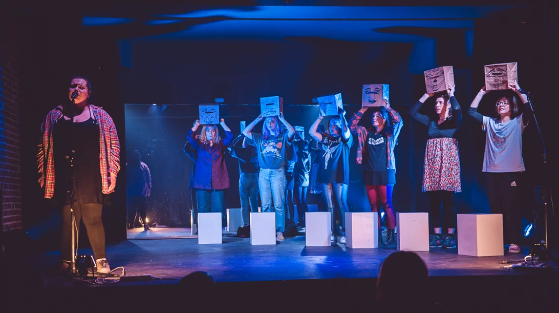 3ο Φεστιβάλ Θεάτρου Βαλίτσας: Ο Νίκος Χατζηπαπάς γράφει για τον θεσμό που μιλά για τη διαφορετικότητα