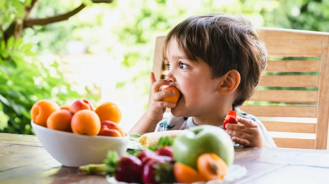 10 τροφές που χτίζουν ένα γερό ανοσοποιητικό στα παιδιά