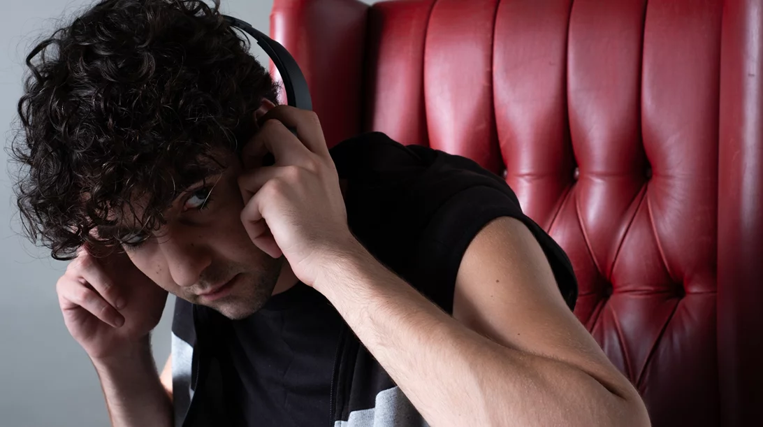 "Α.Κ.Α. (Also Known As)": Ένας βραβευμένος μονόλογος για πρώτη φορά στην Ελλάδα